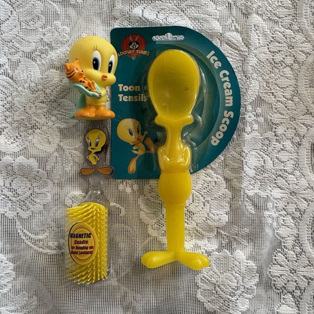 Vintage Tweety Bird Lot Brush Ice Cream Scoop Figurine Looney Tunes Warner Bros
